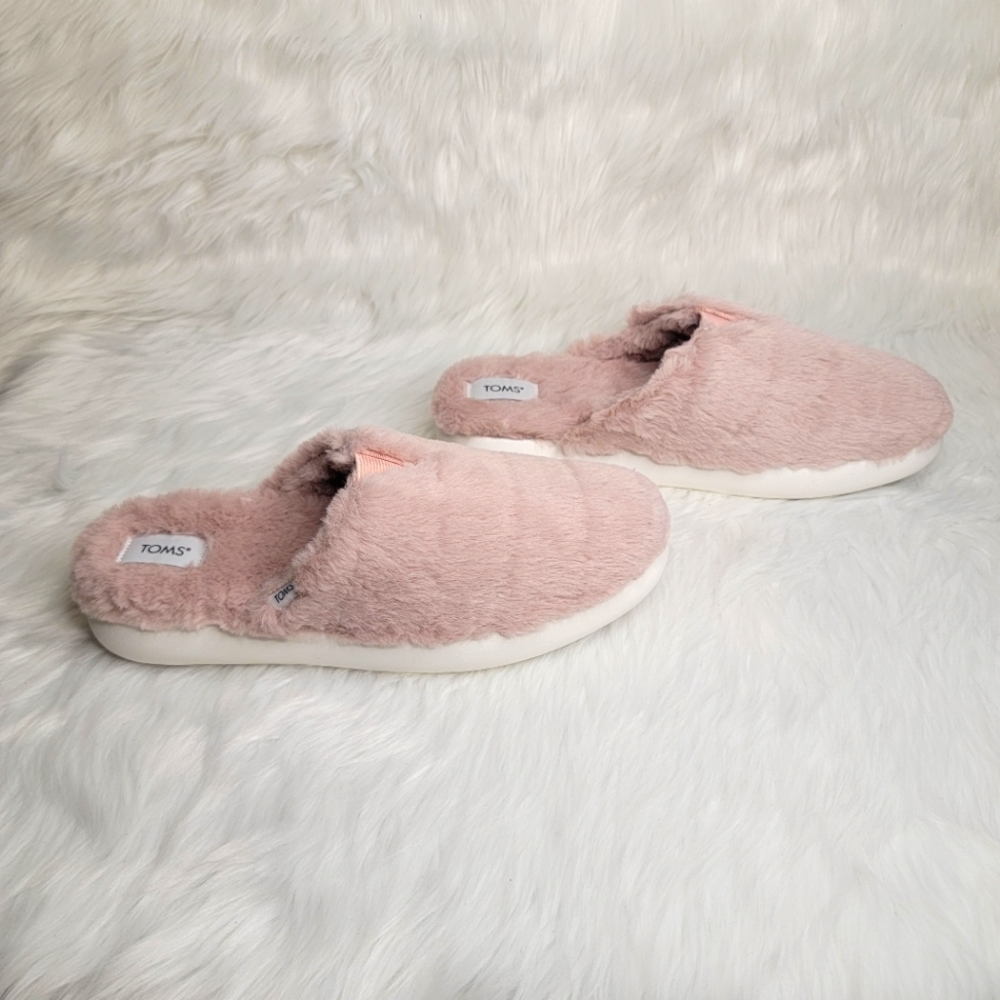 TOMS alpargata mule rose pink faux fur slippers.